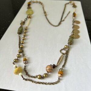 Gold tone pearl and stone necklace, vintage